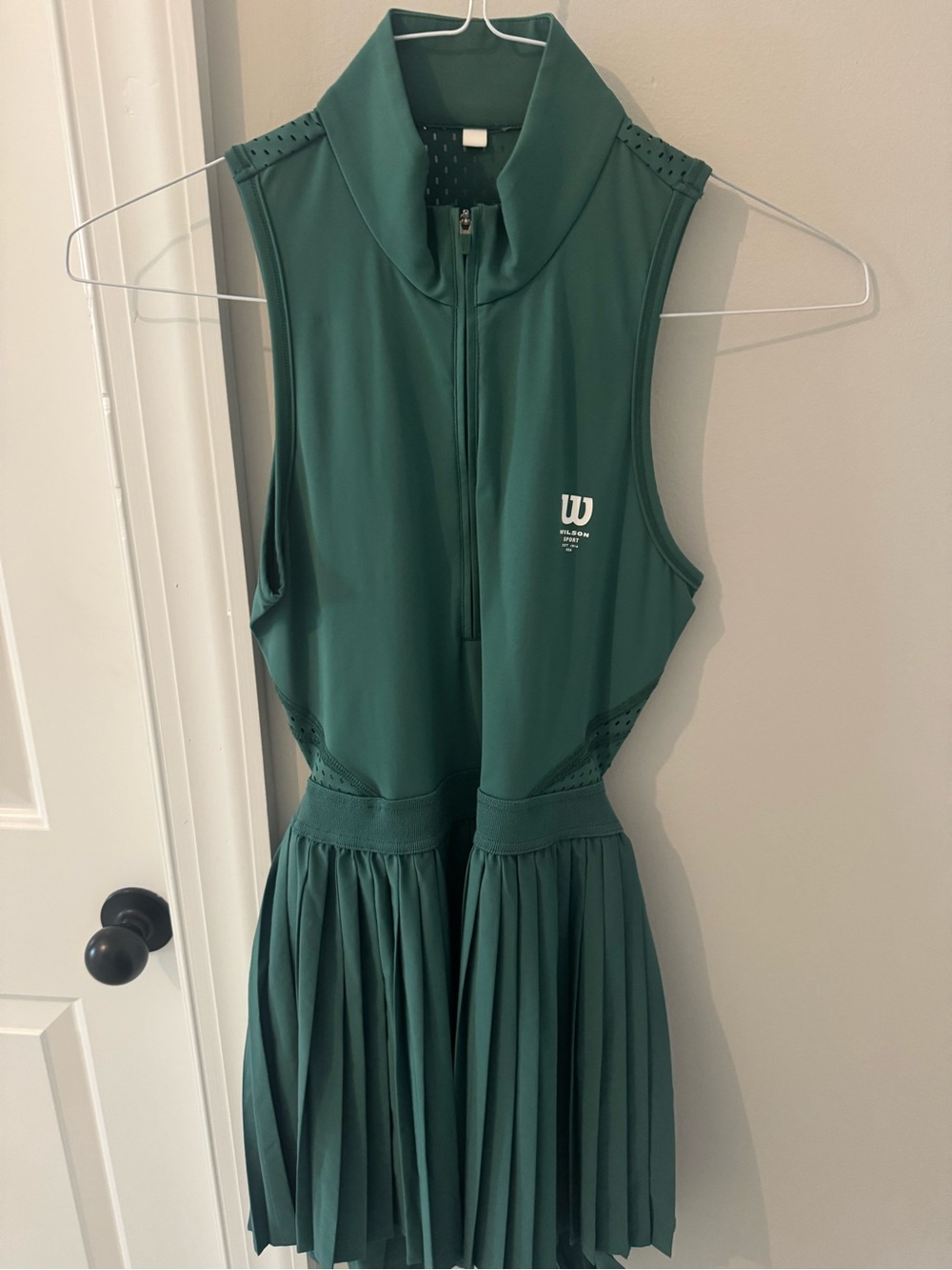 Wilson Dark Green Pleated Tennis Dress - Picture 3 of 3